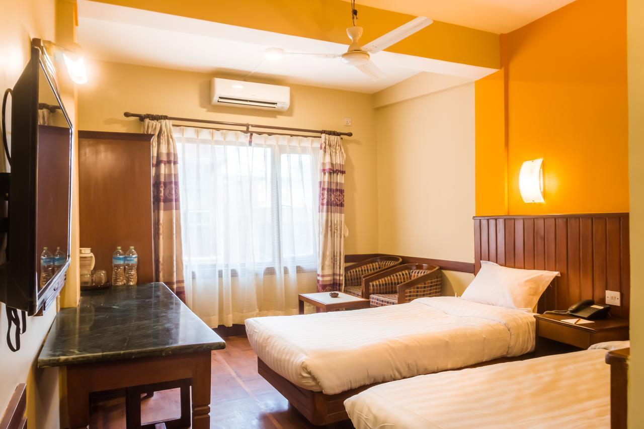 Little Nepal Inn Katmandu Dış mekan fotoğraf