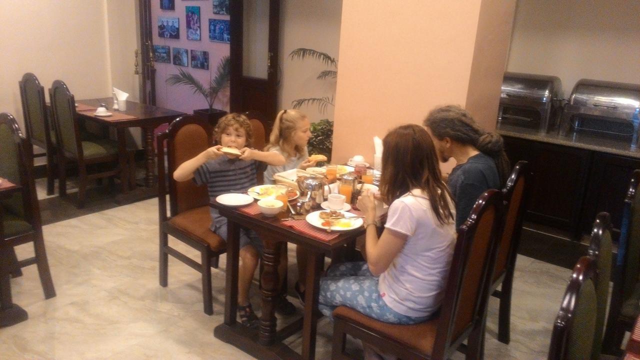 Little Nepal Inn Katmandu Dış mekan fotoğraf